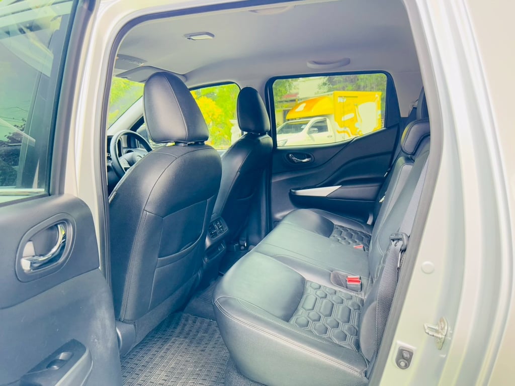 4x4 AUTO TOP #NISSAN NAVARA Double Cab 2.3 VL 4WD  AT ปี 2021