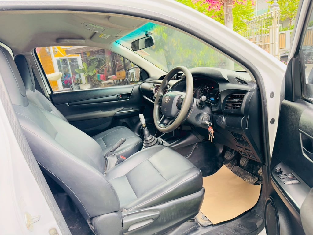 ตู้แห้ง เปิดได้2ด้าน ✔️ยางใหม่ 4 เส้น ✔️ไมล์แท้ 98,xxx กม✅TOYOTA REVO Singlecab 2.4 J Plus ปี 2019