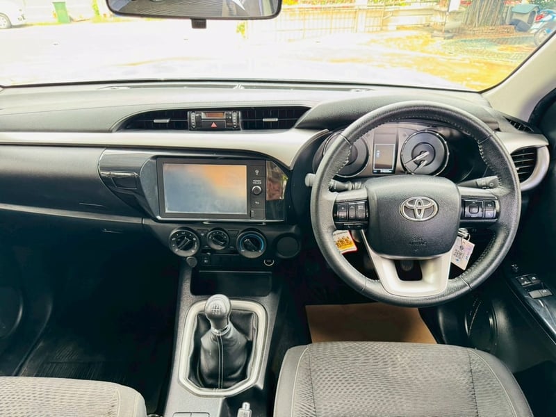📌ไมล์แท้ 34,xxx กม #TOYOTA  Hilux Revo Smartcab 2.4 Mid Z edition  ปี 2023