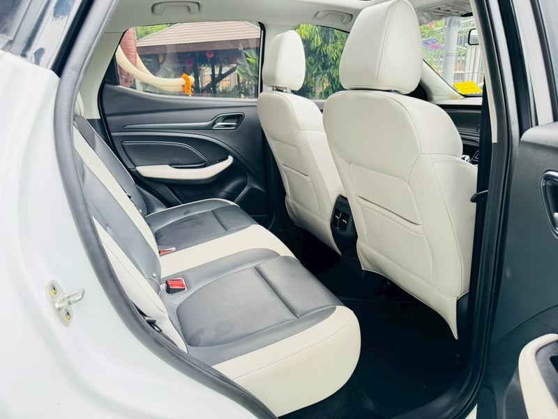 ไมล์แท้ 2x,xxx กม #MG VS HEV 1.5 X TwoTone  ปี 2024