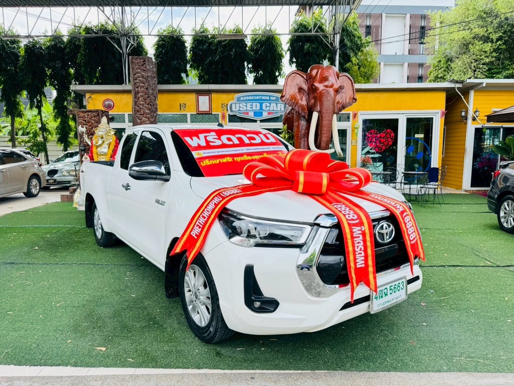 ออกรถ 0 บาท ไมล์แท้ 34,xxx กม ✅TOYOTA Hilux Revo Smartcab 2.4 Mid Z edition ปี 2023 ออกรถ 0 บาท ไมล์แท้ 34,xxx กม ✅TOYOTA Hilux Revo Smartcab 2.4 Mid Z edition ปี 2023