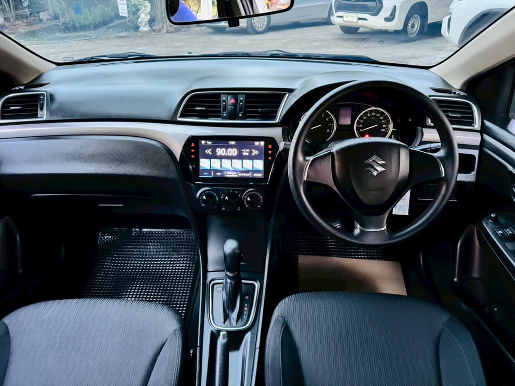 ไมล์แท้ 9,xxx กม #SUZUKI CIAZ 1.2 GL CVT ปี 2023 ไมล์แท้ 9,xxx กม #SUZUKI CIAZ 1.2 GL CVT ปี 2023