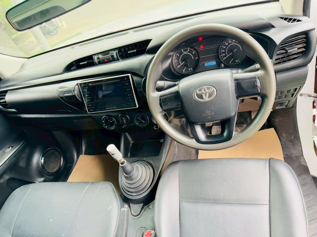 ตู้แห้ง เปิดได้2ด้าน ✔️ยางใหม่ 4 เส้น ✔️ไมล์แท้ 98,xxx กม  TOYOTA REVO Singlecab 2.4 J Plus ปี 2019