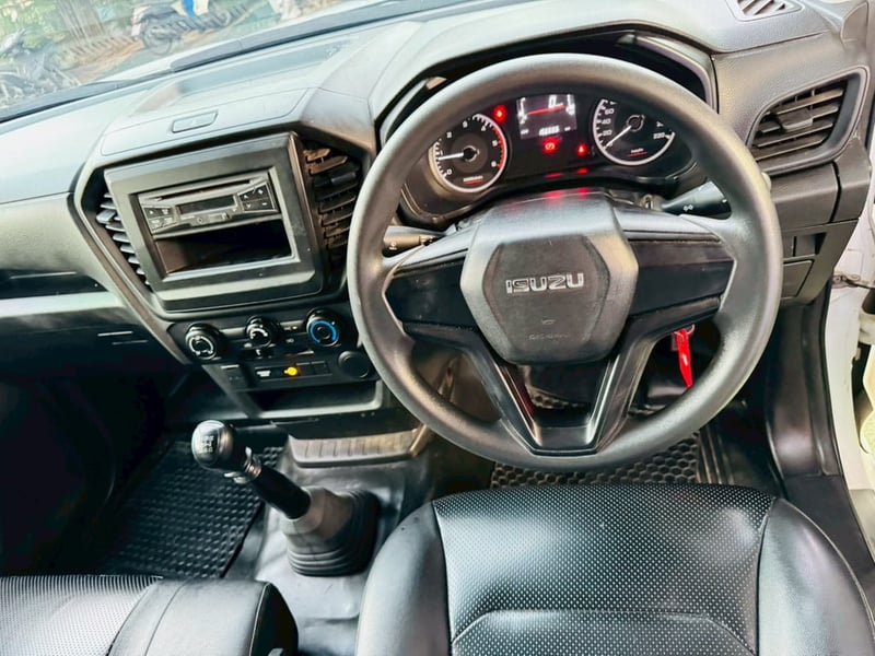 ตู้แห้ง สูงใน 180 ซม #ISUZU D-MAX SPARK 1.9 Ddsi ปี 2021