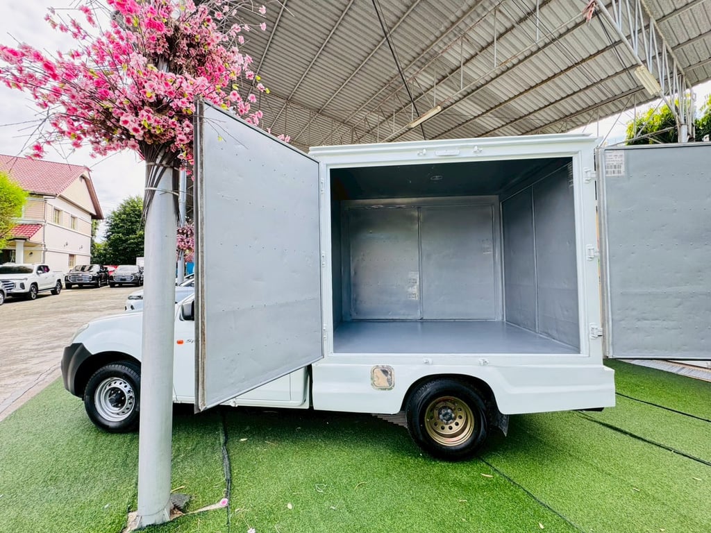 ไมล์วิ่ง 81,xxx กม ✔️ตู้แห้ง เปิดได้ 3 ข้าง #SUZU D-MAX SPARK 1.9 Ddsi ปี 2019 ไมล์วิ่ง 81,xxx กม ✔️ตู้แห้ง เปิดได้ 3 ข้าง #SUZU D-MAX SPARK 1.9 Ddsi ปี 2019