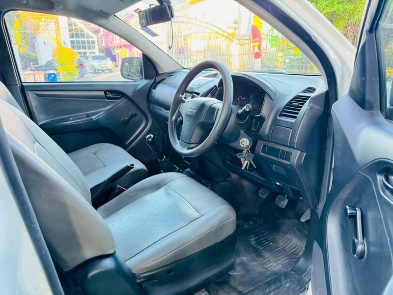 ☑️ตู้แห้ง + ลิฟท์ยกฝาท้าย #ISUZU D-MAX SPARK 1.9 Ddsi ปี 2020