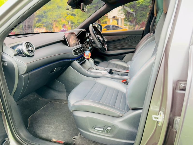 TOP ไมล้แท้ 32,xxx กม  ✔️SUNROOF i-Smart #MG HS 1.5X  ปี 2023