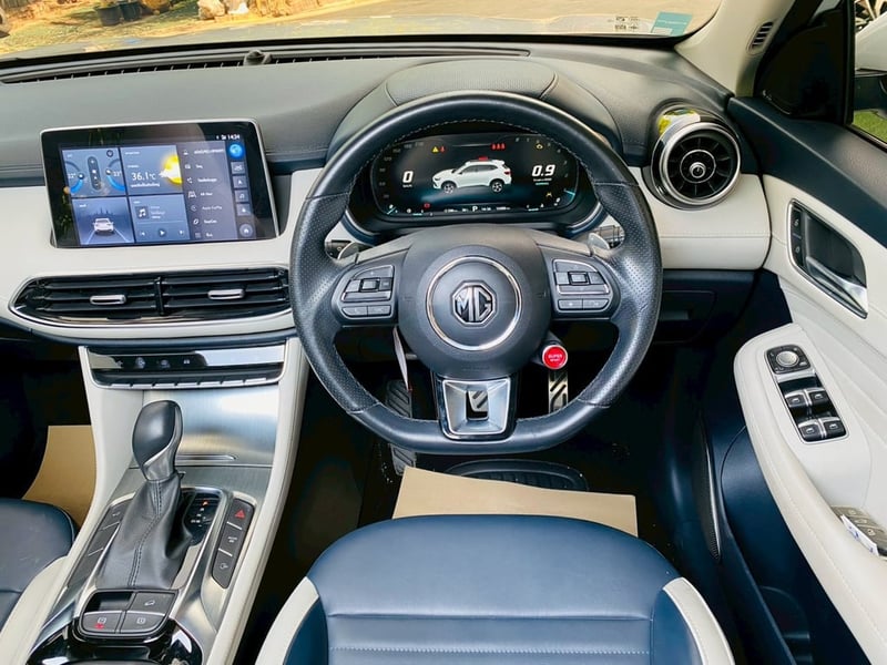 TOPสุด 1.5 X ไมล์แท้ 12,xxx กม #MG HS 1.5 X SUNROOF i-Smart ปี 2025