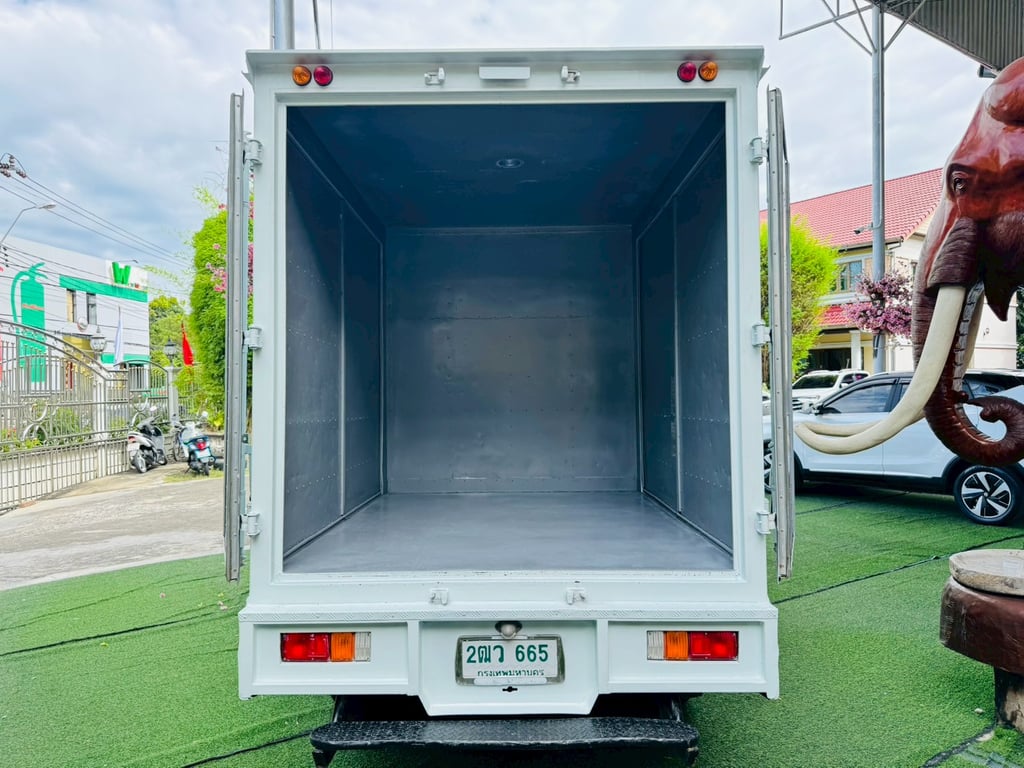 ไมล์วิ่ง 81,xxx กม ✔️ตู้แห้ง เปิดได้ 3 ข้าง #SUZU D-MAX SPARK 1.9 Ddsi ปี 2019 ไมล์วิ่ง 81,xxx กม ✔️ตู้แห้ง เปิดได้ 3 ข้าง #SUZU D-MAX SPARK 1.9 Ddsi ปี 2019