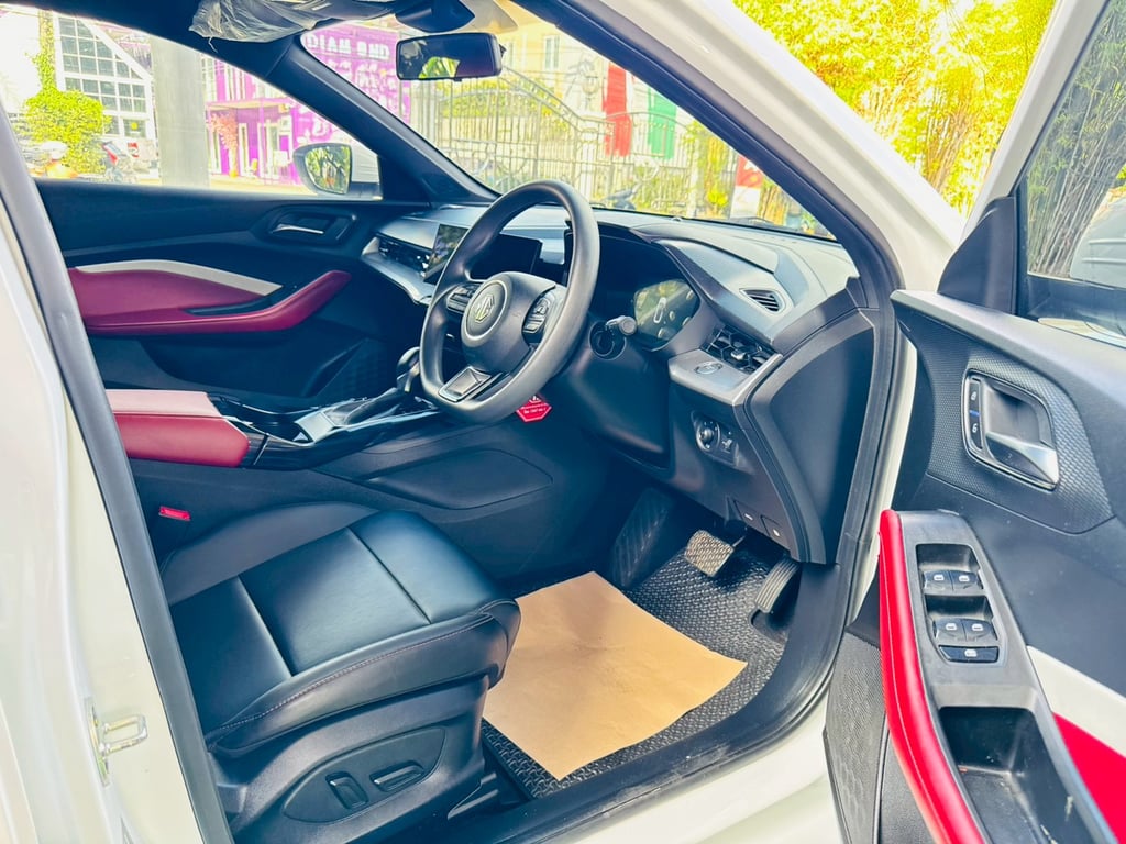 TOP สุด ไมล้แท้ 16,xxx กม #MG MG 5 1.5X Sunroof i-Smart  ปี 2024 