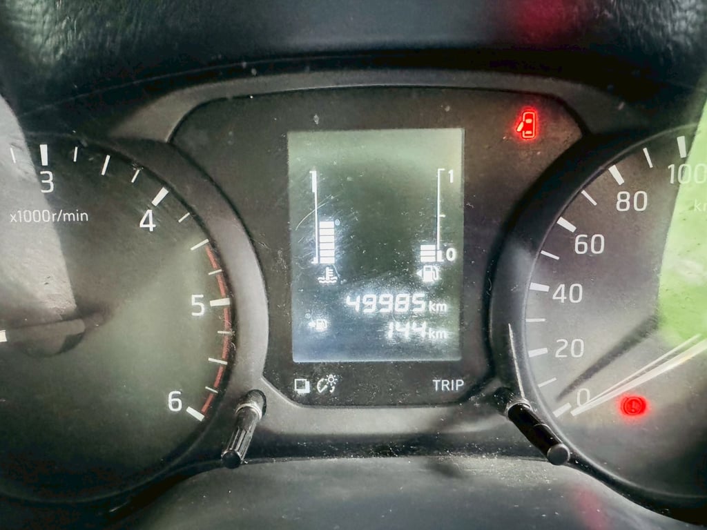ออกรถ 0 บาท ไมล์แท้ 49,xxx กม #NISSAN NAVARA CAB 2.5 SL ปี 2023