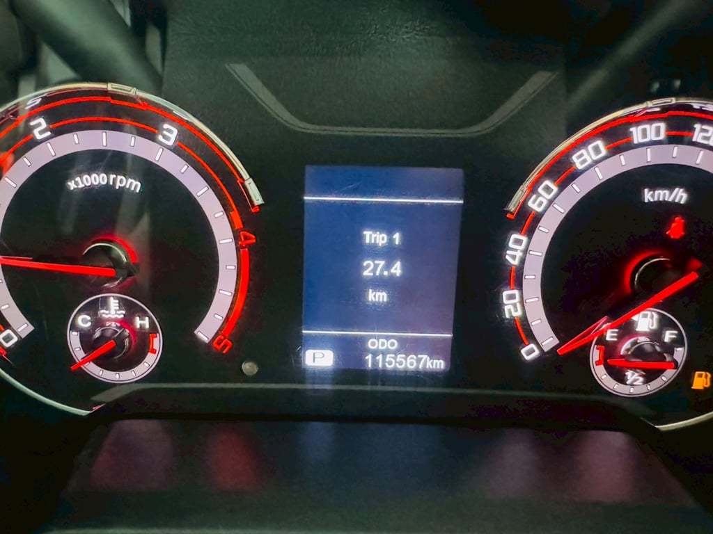 เกียร์ออโต้ พร้อมคอกหลัง #MG EXTENDER GAINTCAB 2.0 GRAND D ปี 2021