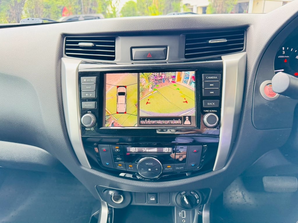 4x4 เกียร์ออโต้ TOP #NISSAN NAVARA NP300 Double Cab 2.5 VL 4WD  AT ปี 2020