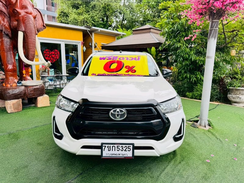 ไมล์แท้ 2x,xxx กม #TOYOTA  Hilux Revo Doublecab 2.4 Entry Z edition AUTO ปี 2024