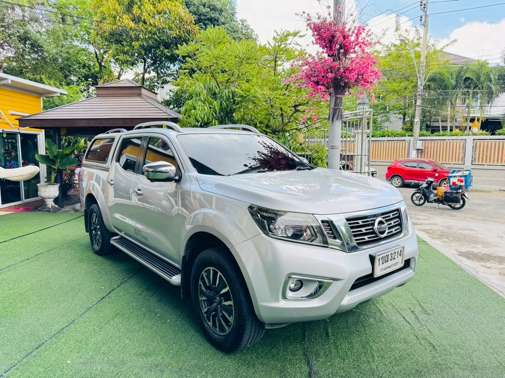 4x4 เกียร์ออโต้ TOP #NISSAN NAVARA NP300 Double Cab 2.5 VL 4WD  AT ปี 2020