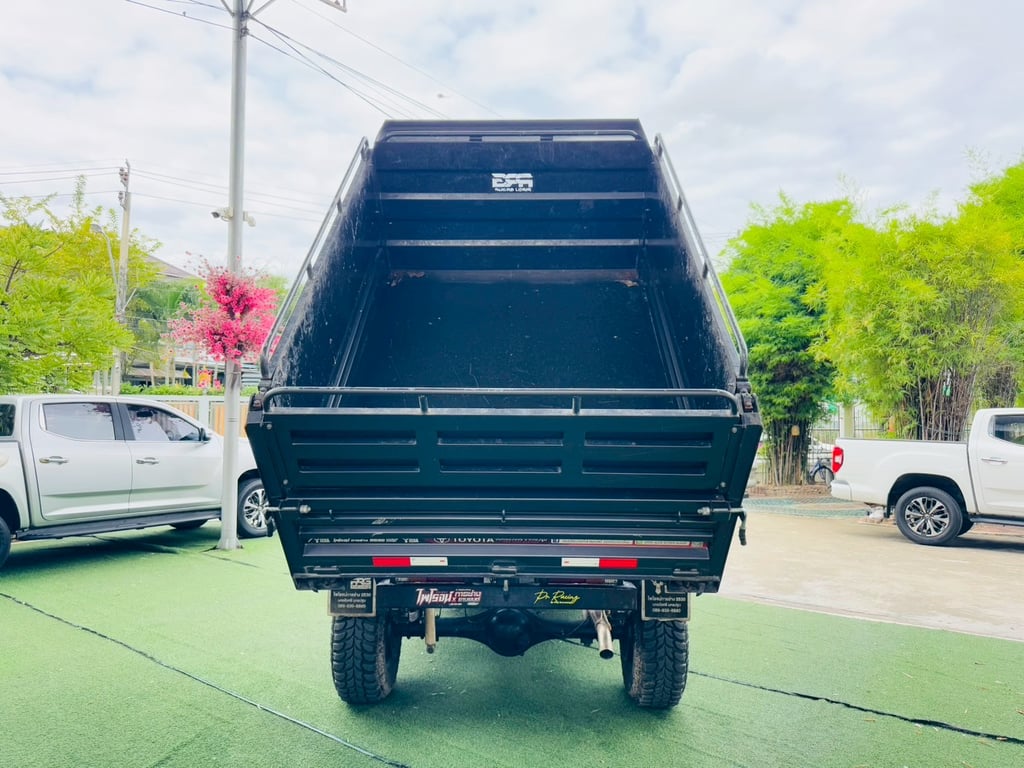 ไมล์แท้ 4,xxx กม กระบะยกดั้มพ์ #TOYOTA REVO SINGLECAB 2.8 ENTRY ปี 2025