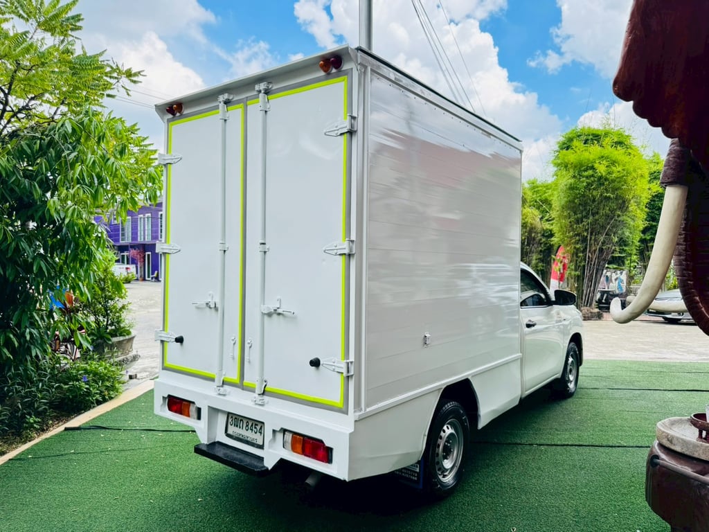 ตู้แห้ง สูงใน 180 ซม. ✔️เสริมแหนบ #รถมือสองTOYOTA REVO Singlecab 2.4  ENTRY ปี 2022 ตู้แห้ง สูงใน 180 ซม. ✔️เสริมแหนบ #รถมือสองTOYOTA REVO Singlecab 2.4  ENTRY ปี 2022