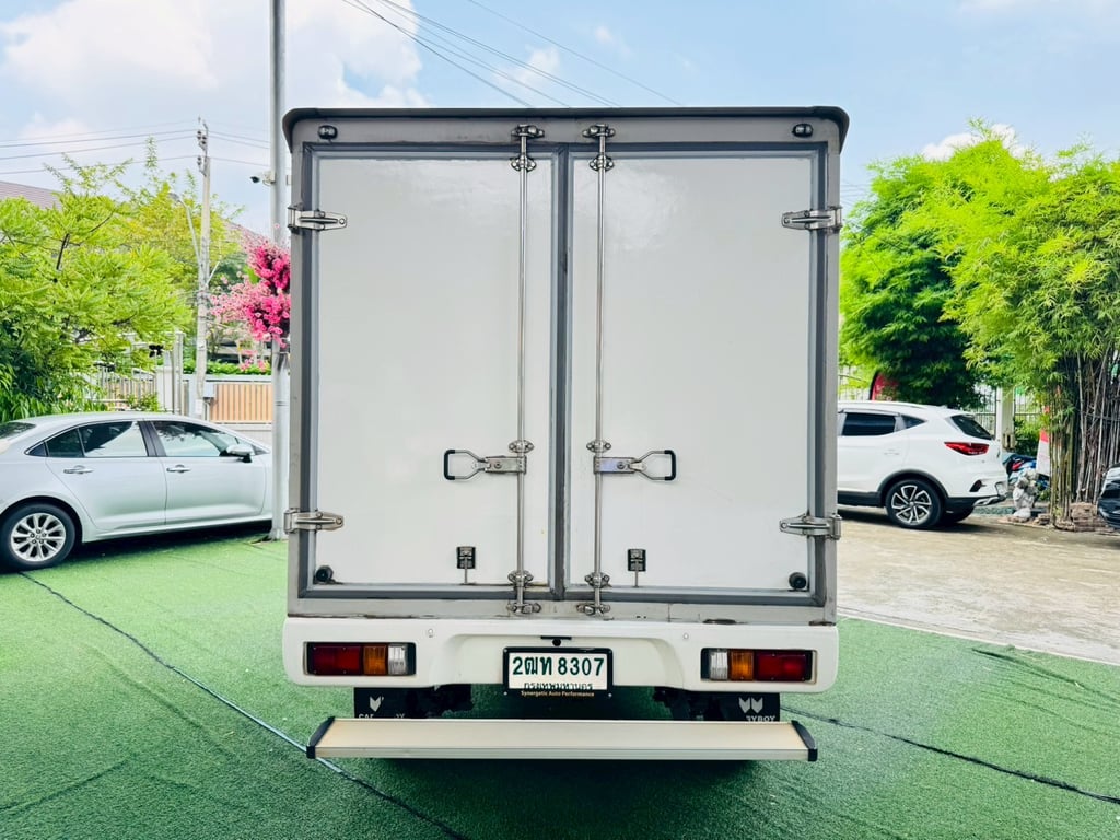 ไมล์แท้ 91,xxx กม ตู้แห้ง สูง 150 ซม  #TOYOTA REVO Singlecab 2.4 J Plus ปี 2018 ไมล์แท้ 91,xxx กม ตู้แห้ง สูง 150 ซม  #TOYOTA REVO Singlecab 2.4 J Plus ปี 2018