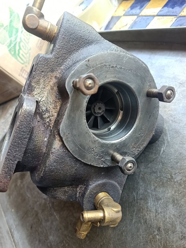 Yanmar 4jh โข่งน้ำ 