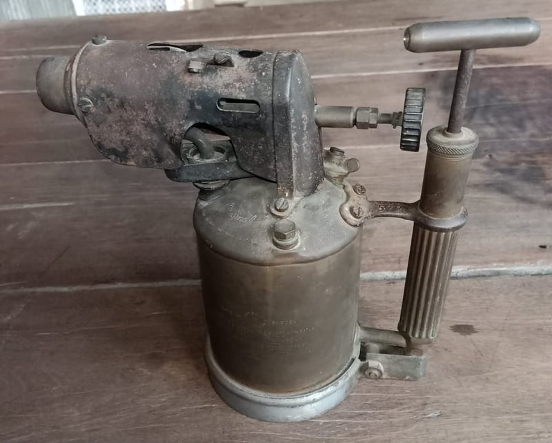 กาพ่นไฟโบราณ ทองเหลือง