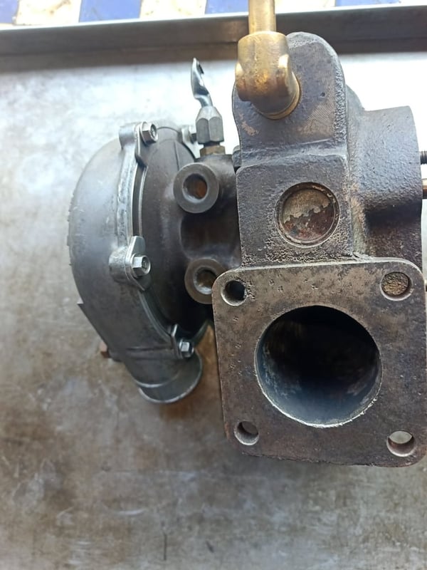 Yanmar 4jh โข่งน้ำ 