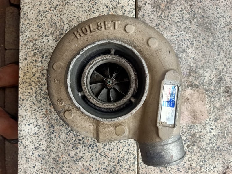 เทอร์โบ Holset hx40 usa. Cummins. 