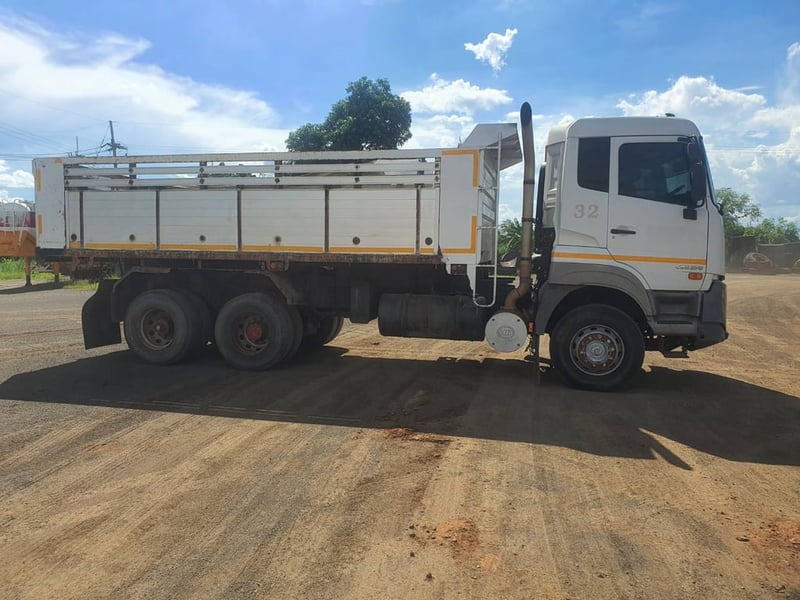 เจ้าของขายเอง UD 378hp แม่ลูก ยุทธ 0897176464 เจ้าของขายเอง UD 378hp แม่ลูก ยุทธ 0897176464