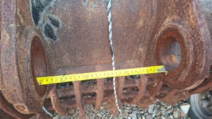 บุ้งกี๋ตักขยะ ตักวัชพืช ผักตบชวา ในแม่น้ำ ลำคลอง สลัก 80 มิล ระยะห่างหู 29 ซม รถขุด แบคโฮ PC 120-200 มือสองญี่ปุ่น 