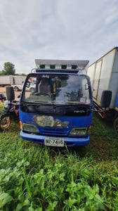 ISUZU NKR 88แรงม้า รถบรรทุก 4ล้อ ตู้แห้ง ปี2002 (NKR55EU1)