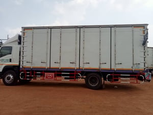 ISUZU FTR 240แรงม้า รถบรรทุก 6ล้อ ตู้แห้ง ปี2019 เลขไมล์ 470,000 กม. ไม่มีอุบัติเหตุหนัก