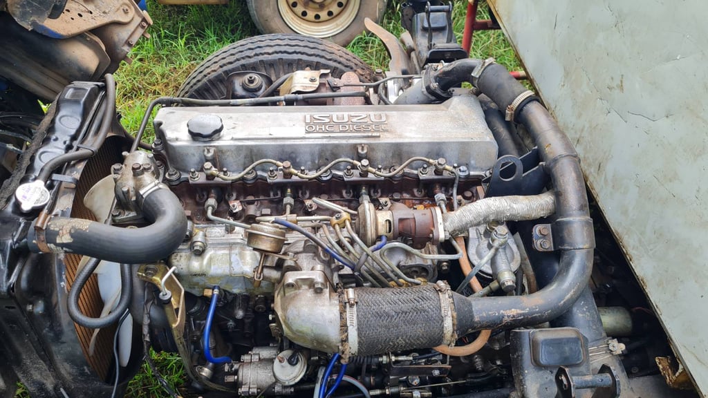 ISUZU NKR 130แรงม้า รถบรรทุก 4ล้อ ตู้แห้ง ปี2005 ISUZU NKR 130แรงม้า รถบรรทุก 4ล้อ ตู้แห้ง ปี2005