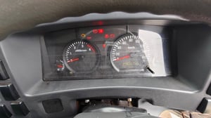 ISUZU NMR 130แรงม้า รถบรรทุก 6ล้อ ตู้แห้ง ปี2011 เลขไมล์น้อยกว่า 500,000 กม. ISUZU NMR 130แรงม้า รถบรรทุก 6ล้อ ตู้แห้ง ปี2011 เลขไมล์น้อยกว่า 500,000 กม.