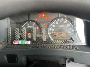 ISUZU NPR 150แรงม้า รถบรรทุก 6ล้อ ตู้แห้ง ปี2017 เลขไมล์น้อยกว่า 500,000 กม.