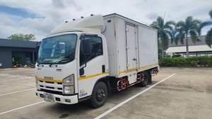 ISUZU NMR 130แรงม้า รถบรรทุก 6ล้อ ตู้แห้ง ปี2011 เลขไมล์น้อยกว่า 500,000 กม. ISUZU NMR 130แรงม้า รถบรรทุก 6ล้อ ตู้แห้ง ปี2011 เลขไมล์น้อยกว่า 500,000 กม.