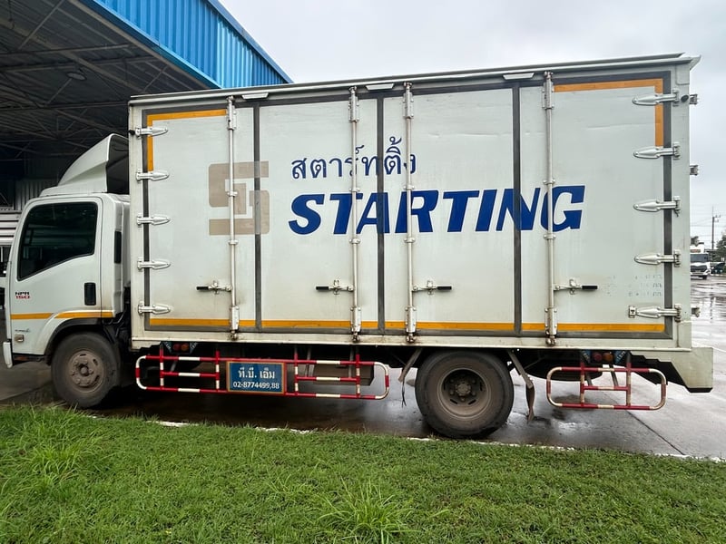 ISUZU NPR 150แรงม้า รถบรรทุก 6ล้อ ตู้แห้ง ปี2017 เลขไมล์น้อยกว่า 500,000 กม.