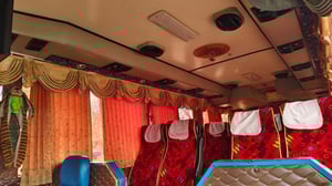 รถบัสรับส่งนักเรียน แอร์หนาว ทะเบียนพร้อม