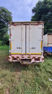 ISUZU NKR 130แรงม้า รถบรรทุก 6ล้อ ตู้แห้ง ปี2005