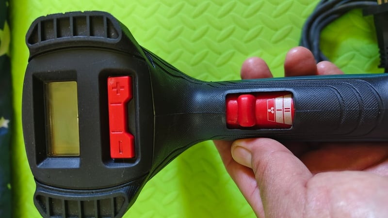 เครื่องเป่าลมร้อน bosch GHG-20 63