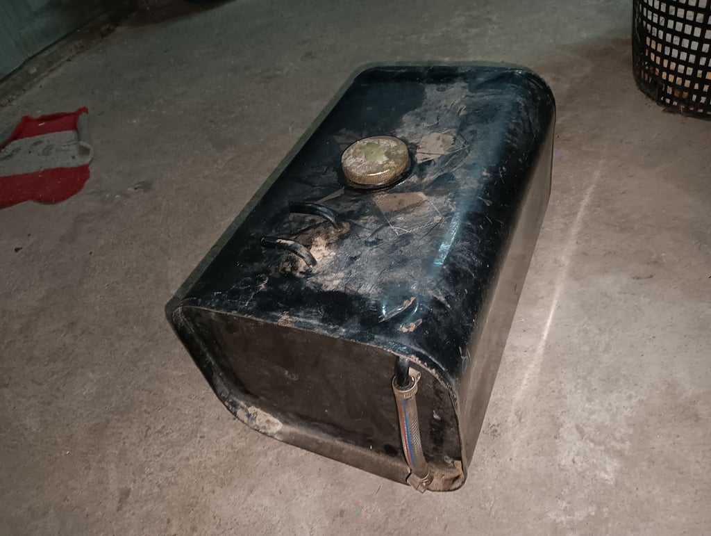 ถังน้ำมัน300