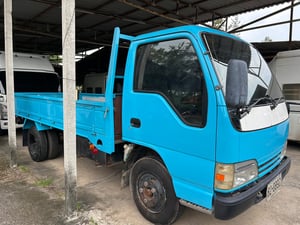 รถใช้รับส่งพนักงานวิ่งระยะสั้น