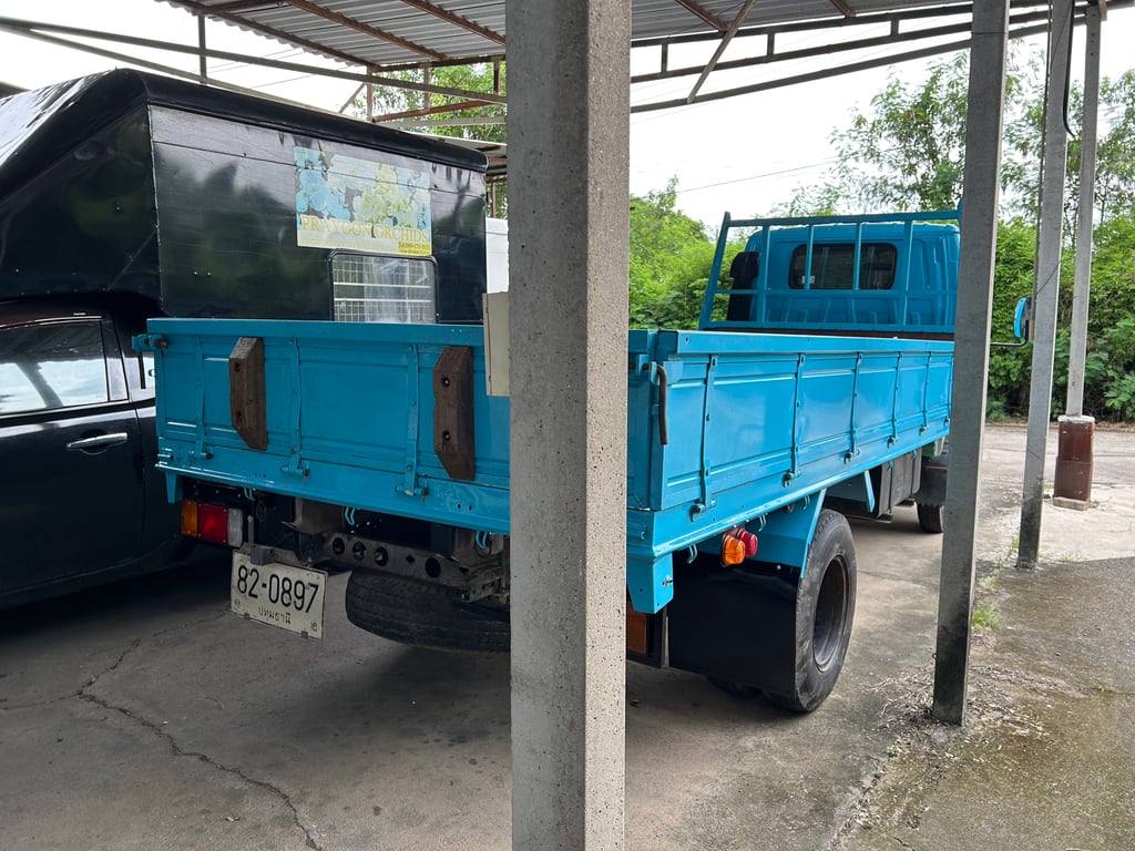 รถใช้รับส่งพนักงานวิ่งระยะสั้น รถใช้รับส่งพนักงานวิ่งระยะสั้น