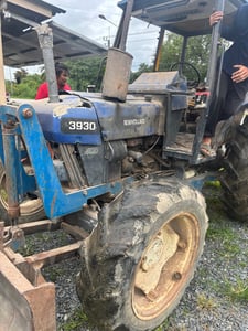New Holland 3930 4WD