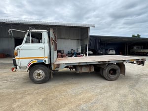 HINO KM ครื่อง 117 แรง ราคา 125,000.เครื่องดี คัสซีสวย รถพร้อมใช้งาน เอกสารเล่มทะเบียน.รถอยู่.นครสวรร .สนใจติดต่อ 087-3151099 เจ้าของขายเอง รถไม่ได้ใช้งานมาหลายปีแล้วครับ