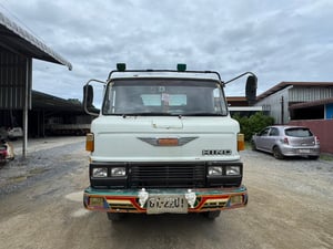 HINO KM ครื่อง 117 แรง ราคา 125,000.เครื่องดี คัสซีสวย รถพร้อมใช้งาน เอกสารเล่มทะเบียน.รถอยู่.นครสวรร .สนใจติดต่อ 087-3151099 เจ้าของขายเอง รถไม่ได้ใช้งานมาหลายปีแล้วครับ