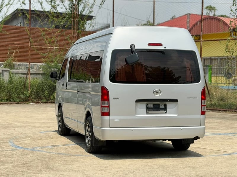 ขายด่วน!! Toyota Commuter 2.5 D4D ปี2012 ขายด่วน!! Toyota Commuter 2.5 D4D ปี2012