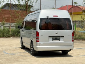 ขายด่วน!! Toyota Commuter 2.5 D4D ปี2012 ขายด่วน!! Toyota Commuter 2.5 D4D ปี2012