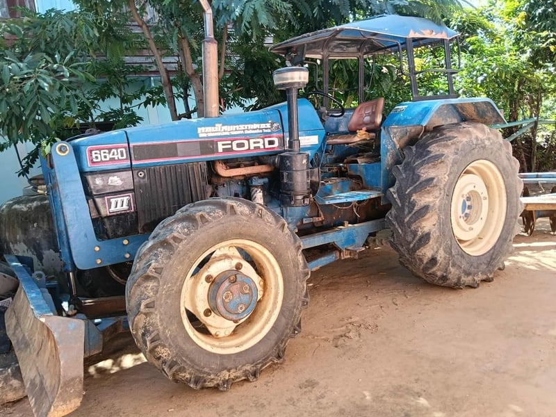 รถไถฟอร์ด (FORD) 2 เพลา รถไถฟอร์ด (FORD) 2 เพลา