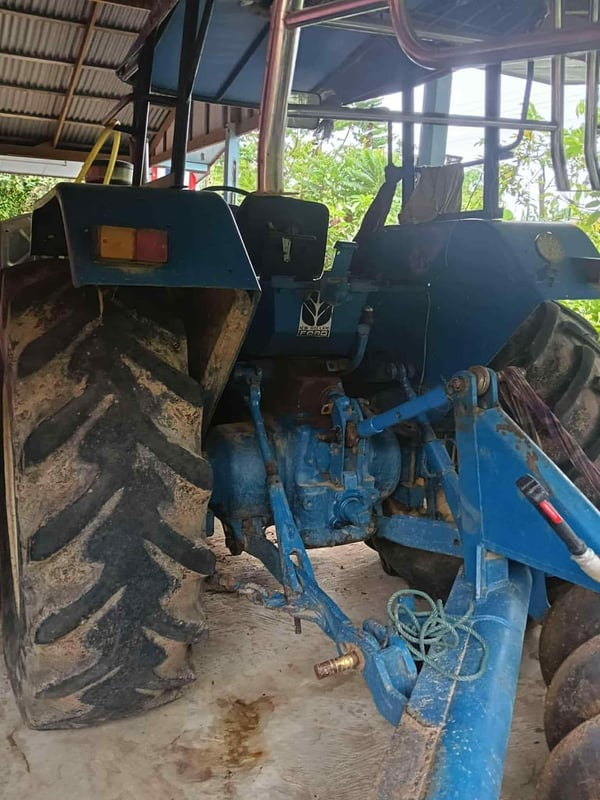 รถไถฟอร์ด (FORD) 2 เพลา รถไถฟอร์ด (FORD) 2 เพลา