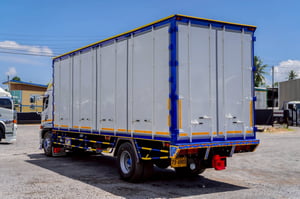 HINO FG 240แรงม้า รถบรรทุก 6ล้อ ตู้แห้ง ปี2017 เลขไมล์น้อยกว่า 500,000 กม.