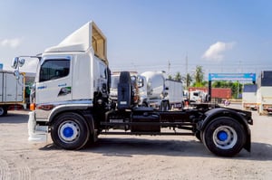 HINO FG 260แรงม้า รถบรรทุก 6ล้อ หัวลาก เฉพาะหัว ปี2017 เลขไมล์น้อยกว่า 800,000 กม.